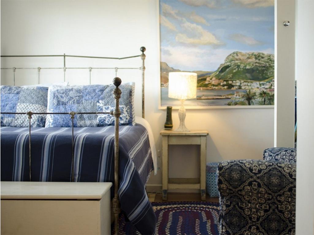 Blue On Blue Bed And Breakfast St James Экстерьер фото